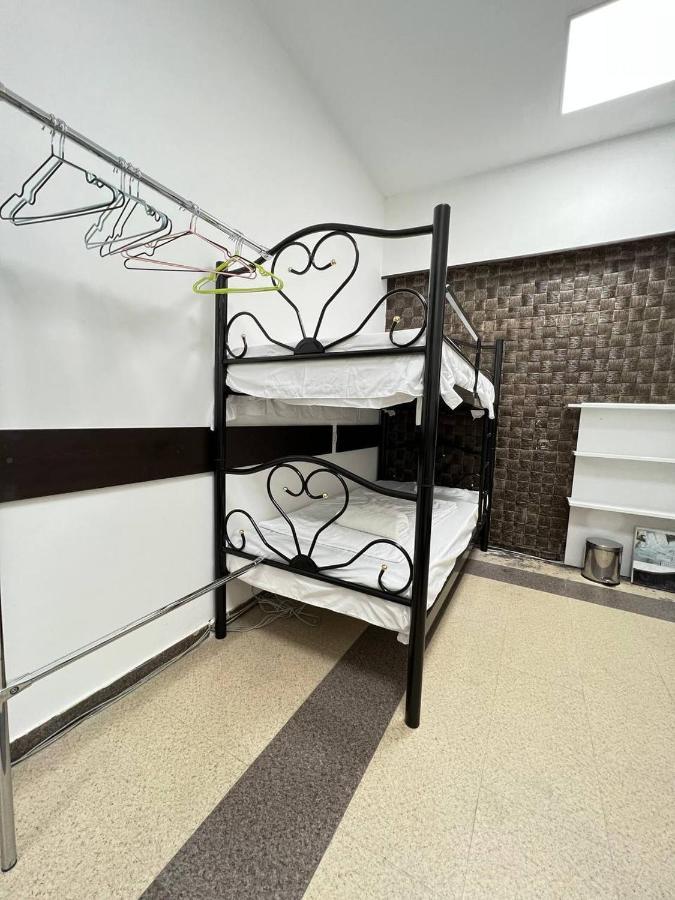 "Modeli" Hostel Тбилиси Екстериор снимка